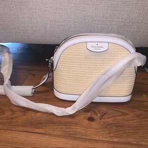 White & straw Kate Spade crossbody